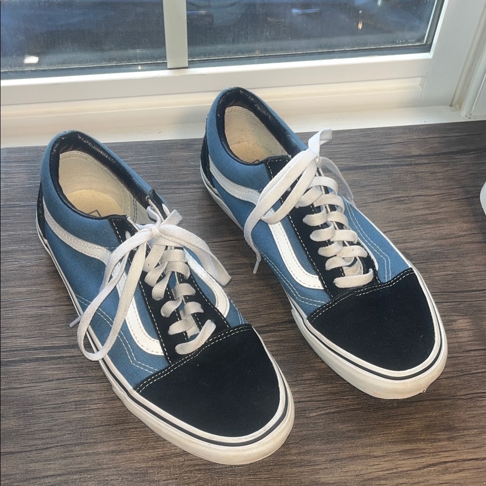 Vans Men's Navy and Black Sneakers